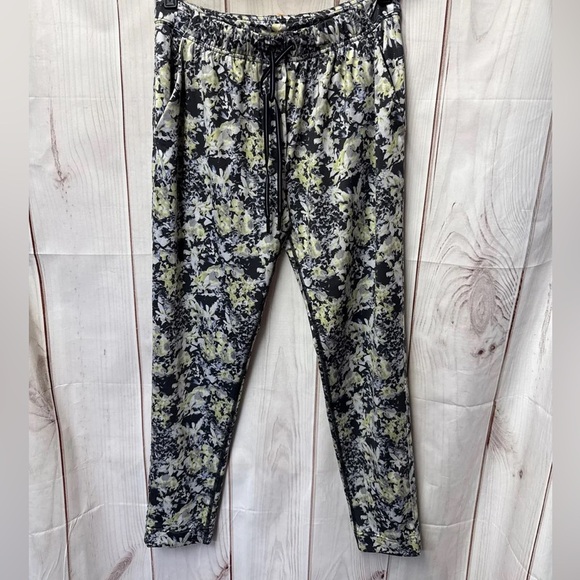 Lululemon Athletica Black and Yellow Floral Pants - Picture 1 of 4